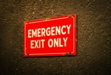 travel warning updates available